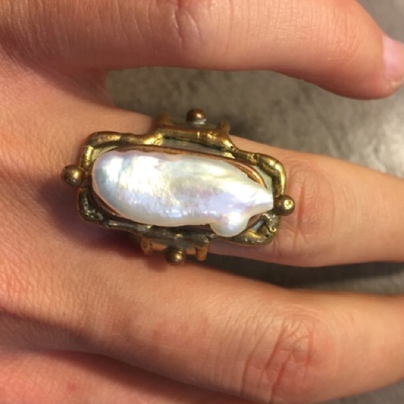 Jewelry - PEARL COCKTAIL RING